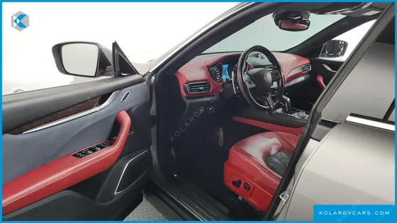 MASERATI LEVANTE 3.0 AWD GRANLUSSO