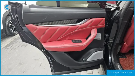 MASERATI LEVANTE 3.8 GTS AWD