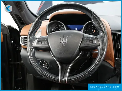 MASERATI LEVANTE 3.0 AWD