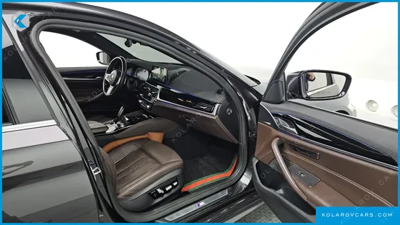 BMW 5 SERIES 520D XDRIVE M SPORT PACKAGE PLUS