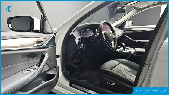 BMW 5 SERIES 530I XDRIVE LUXURY