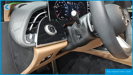 MERCEDES E-CLASS E300 4MATIC AMG LINE PREMIERE SPECIAL