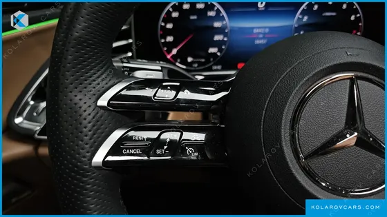 MERCEDES E-CLASS E300 4MATIC AMG LINE PREMIERE SPECIAL