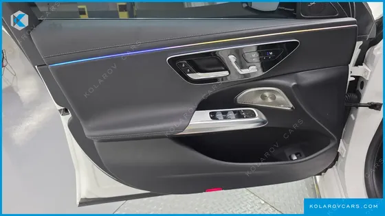 MERCEDES E-CLASS E300 4MATIC EXCLUSIVE