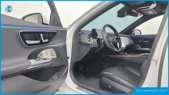 MERCEDES E-CLASS E300 4MATIC EXCLUSIVE