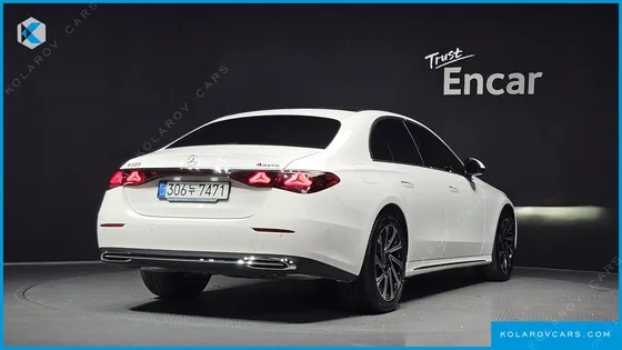 MERCEDES E-CLASS E300 4MATIC EXCLUSIVE