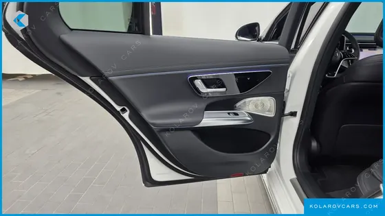 MERCEDES E-CLASS E300 4MATIC EXCLUSIVE