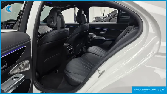 MERCEDES E-CLASS E300 4MATIC EXCLUSIVE
