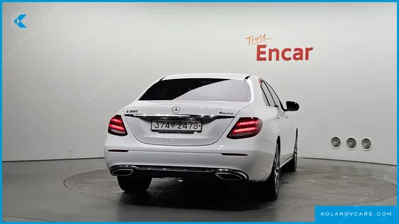 MERCEDES E-CLASS E300 4MATIC AVNATGARDE