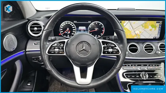 MERCEDES E-CLASS E300 4MATIC AVNATGARDE