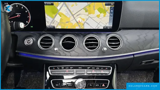 MERCEDES E-CLASS E300 4MATIC AVNATGARDE