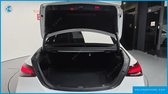 MERCEDES E-CLASS E220D 4MATIC AMG LINE