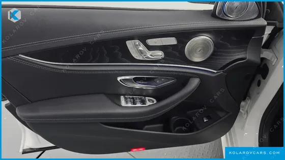 MERCEDES E-CLASS E220D 4MATIC AMG LINE