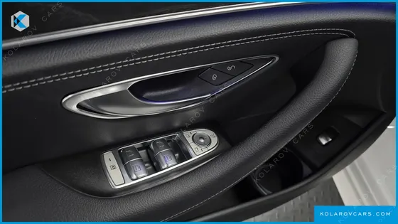 MERCEDES E-CLASS E220D 4MATIC AMG LINE