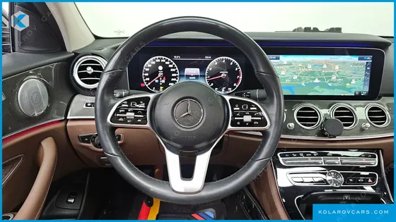 MERCEDES E-CLASS E300 4MATIC AMG LINE
