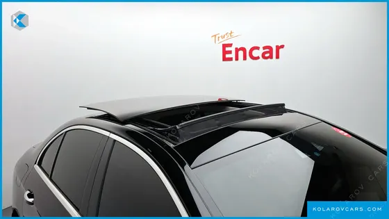 MERCEDES E-CLASS E300 4MATIC AMG LINE