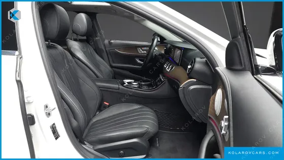 MERCEDES E-CLASS E300 4MATIC EXCLUSIVE