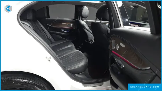 MERCEDES E-CLASS E300 4MATIC EXCLUSIVE