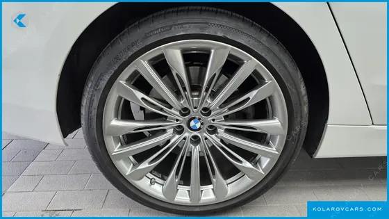 BMW GRAN TURISMO (GT) 640I XDRIVE LUXURY