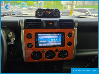 TOYOTA FJ CRUISER 4WD V6