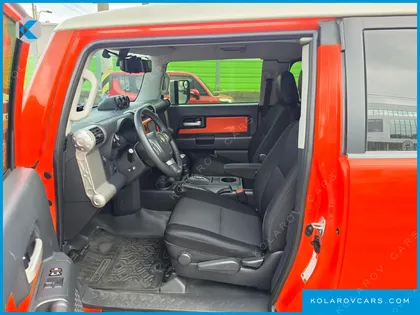TOYOTA FJ CRUISER 4WD V6