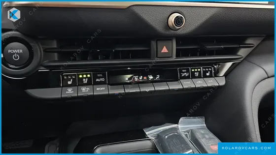 TOYOTA CROWN 2.4 4WD DUAL BOOST HYBRID