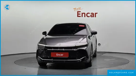 TOYOTA CROWN 2.5 4WD HYBRID
