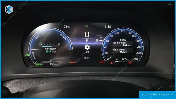 TOYOTA CROWN 2.5 4WD HYBRID
