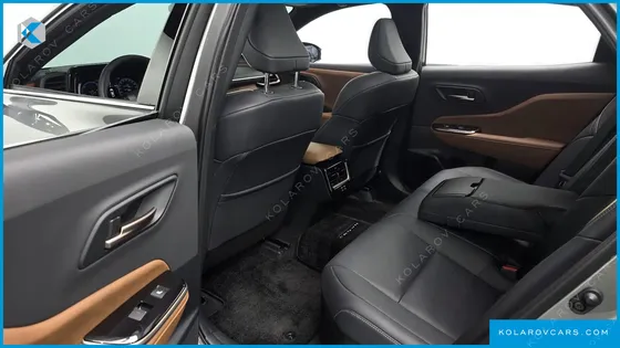 TOYOTA CROWN 2.5 4WD HYBRID