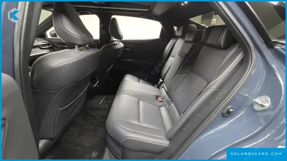 TOYOTA CROWN 2.5 4WD HYBRID