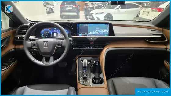 TOYOTA CROWN 2.5 4WD HYBRID