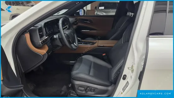 TOYOTA CROWN 2.5 4WD HYBRID