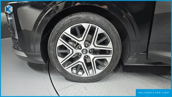 HYUNDAI GRANDEUR PREMIUM
