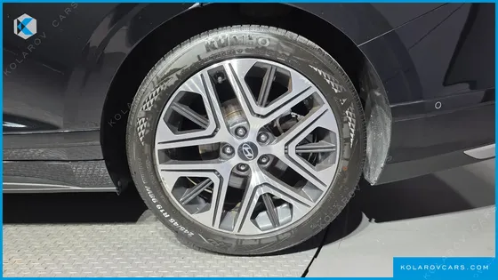 HYUNDAI GRANDEUR EXCLUSIVE