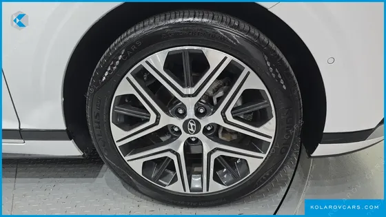 HYUNDAI GRANDEUR EXCLUSIVE