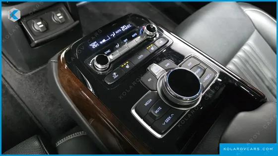 GENESIS EQ900 3.8 GDI AWD