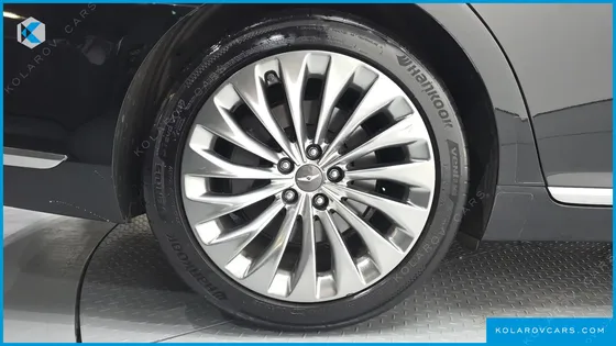 GENESIS EQ900 3.8 GDI AWD