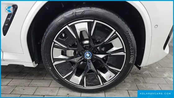 BMW IX3 M SPORTS
