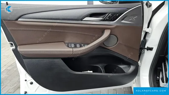 BMW IX3 M SPORTS