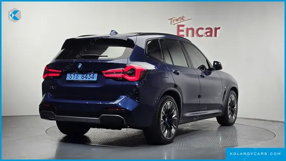 BMW IX3 M SPORTS
