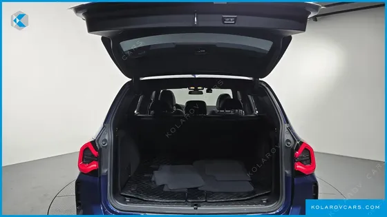 BMW IX3 M SPORTS