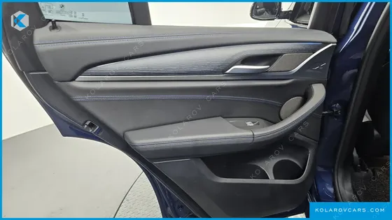 BMW IX3 M SPORTS