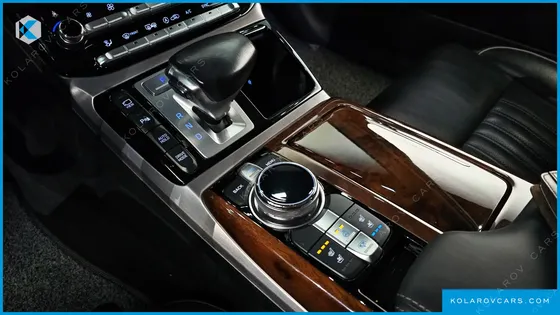 GENESIS EQ900 5.0 GDI AWD LIMOUSINE