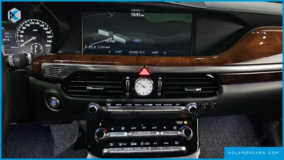 GENESIS EQ900 5.0 GDI AWD LIMOUSINE