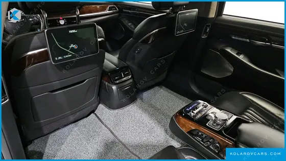 GENESIS EQ900 5.0 GDI AWD LIMOUSINE