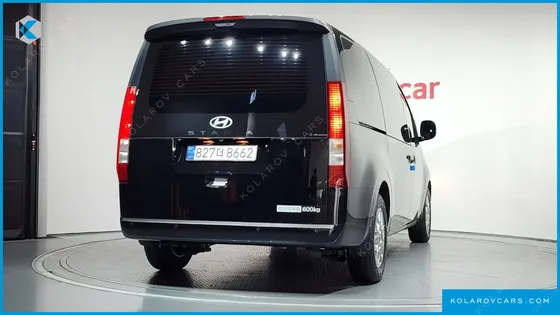 HYUNDAI STARIA L3.5 CARGO 5-SEATER