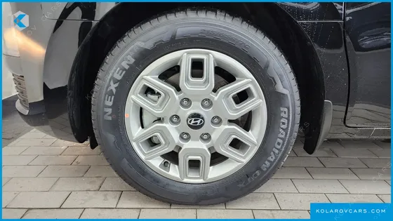 HYUNDAI STARIA L3.5 CARGO 5-SEATER