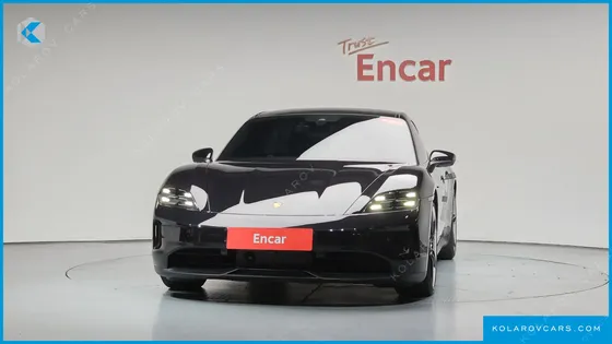 PORSCHE TAYCAN 4S