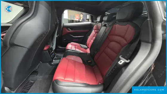 PORSCHE TAYCAN 4S