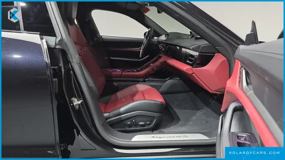 PORSCHE TAYCAN 4S